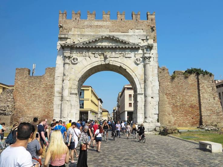 Arch of Augustus, Rímini