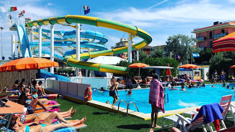 Arenas Parco Acquatico (Rimini Acquascivoli - acquascivoli e piscina), 