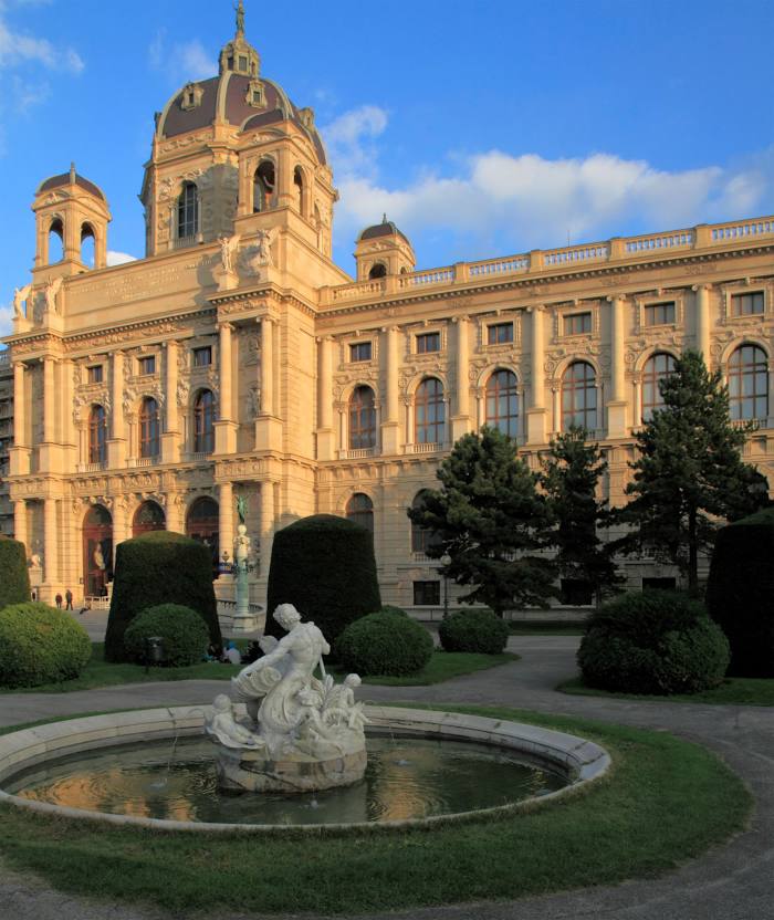 Венский музей Карлсплатц, Вена