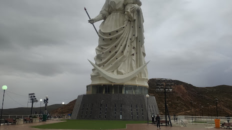 Monumento a la Virgen del Socavon, 