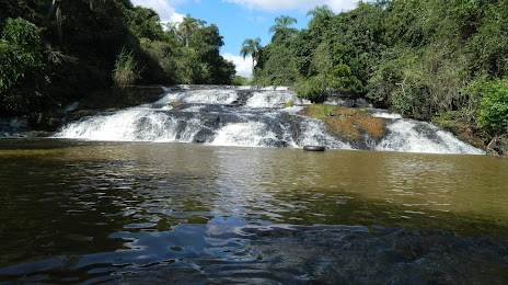 Cachoeira Escorregador Camping e Pousada, Itirapina