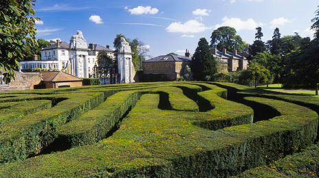 Hampton Court Maze, 
