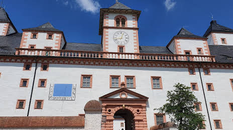 Замок Августусбург, 
