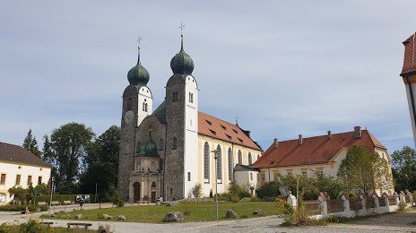Baumburg Abbey, Trostberg