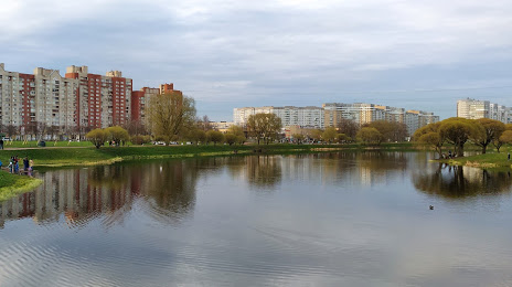 Park Internatsionalistov, Pávlovsk