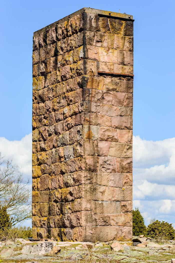 Ruin Tower, Pávlovsk
