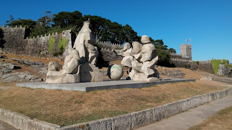 Monumento Encontro entre dous mundos, Baiona