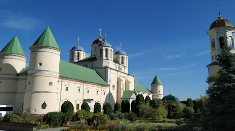 Межирицкий Свято-Троицкий монастырь, Острог
