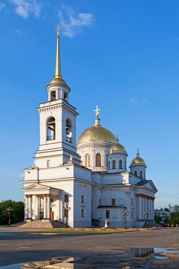 Novo-Tikhvinskiy Zhenskiy Monastyr', Ekaterimburgo