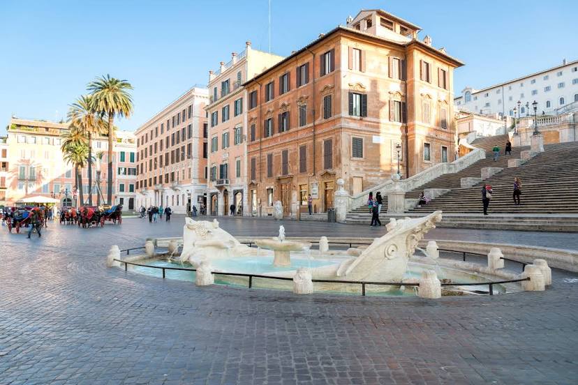 Barcaccia Fountain, Roma