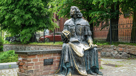 Monument of Nicolaus Copernicus, Olsztyn