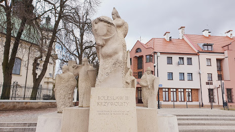 Bolesław III Wrymouth Monument in Płock, 