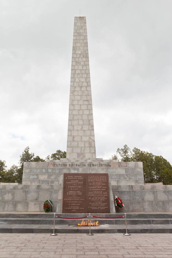 Pamyatnik-Stela Obelisk Slavy, Toliatti
