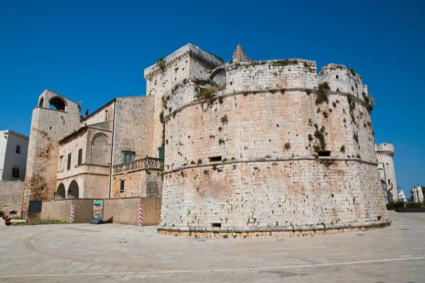 Castello Conti Acquaviva D'Aragona, Conversano