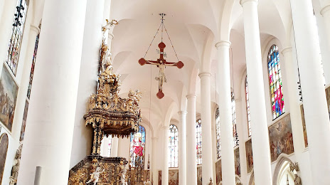 Basilica of St Jacob, Στράουμπινγκ