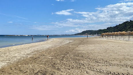 Spiaggia Libera Sottomonte Pesaro-Fano - FREE WiFi, 