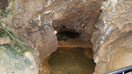 Wiehler Tropfsteinhöhle, Wiehl