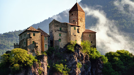 Schloss Karneid (Castel Cornedo), Bolzano