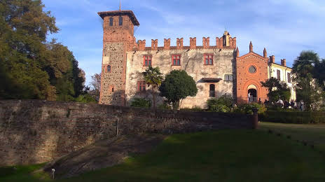 Banchette Castle (Castello di Banchette), Ivrea