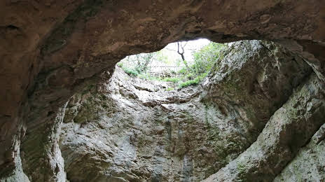 Lengyel-barlang, Tatabánya