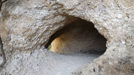 Grotta Degli Amanti, Porto San Giorgio