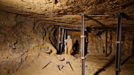 Historic Silver Mine (Zabytkowa Kopalnia Srebra), Μπίτομ