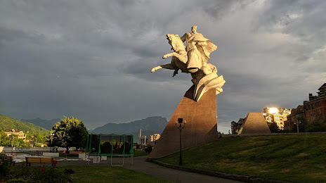 Памятник генералу Плиеву, Владикавказ