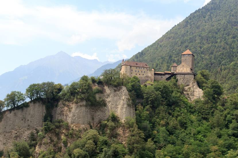 Tyrol Castle, Lana