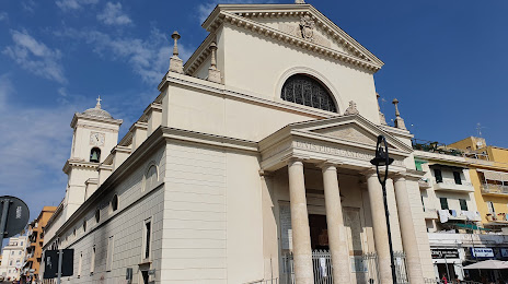 Chiesa Parrocchiale dei Ss. Pio e Antonio, Nettuno