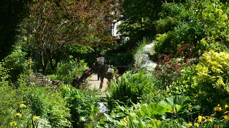 Cascades Gardens - Meditation Garden and Bonsai Centre, 
