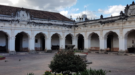 Museo de Arte Colonial (Museo de Arte Colonial (antigua Universidad de San Carlos de Borromeo)), 