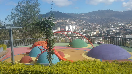 Eco Park Juana Lainez (Parque Cerro Juana Lainez), 