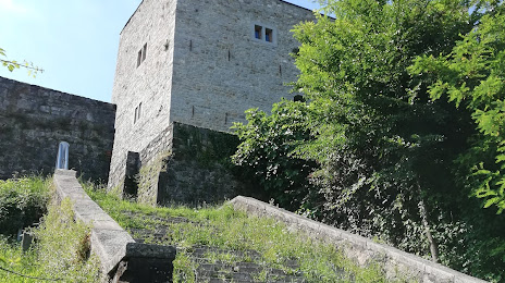Castello di Zucco, 