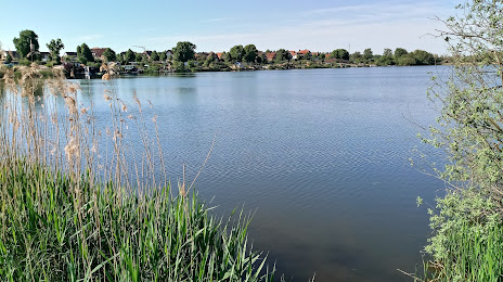 Melzer See, Waren