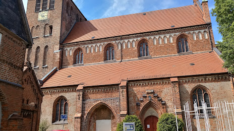 St.-Georgen-Kirche, Waren