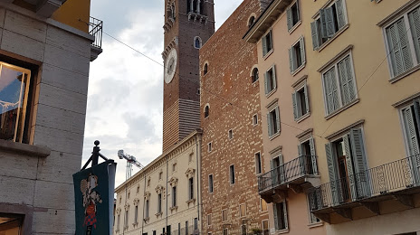 Bevilacqua Palace, Verona