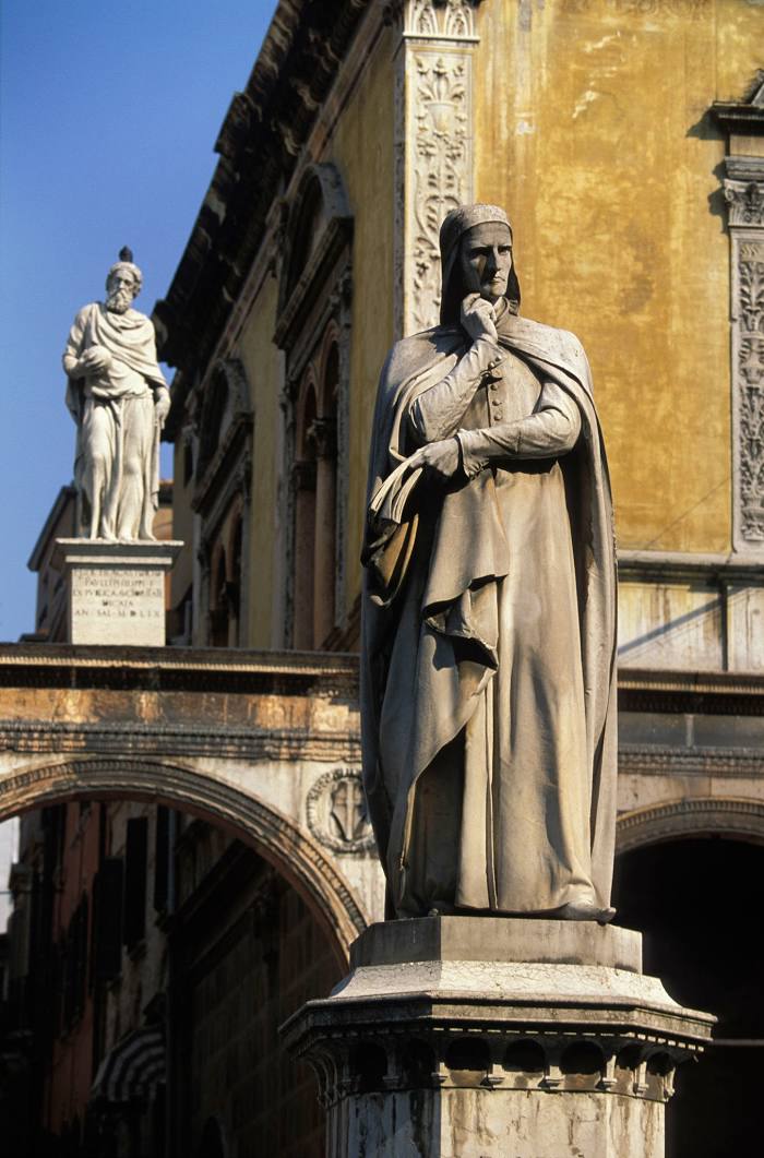 Statua di Dante Alighieri, 