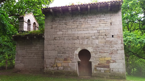 Ermita de San Román de Moroso, Los Corrales de Buelna