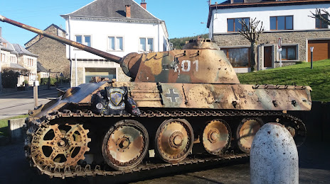Oorlogsmonument Houffalize Panther, Bastogne