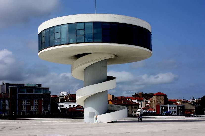 Oscar Niemeyer International Cultural Centre, 