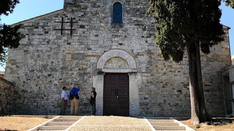 Abbey of San Clemente al Volmano (Abbazia di San Clemente al Vomano), Atri
