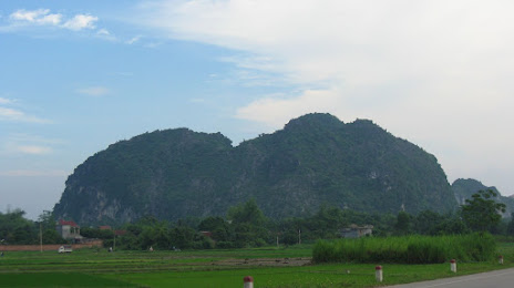 Elephant Mountain, Χάι Φονγκ
