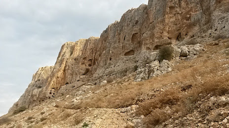 Arbel Fortress and Caves, 