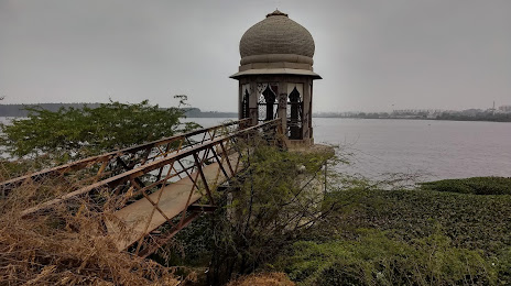 Fox Sagar Lake, 