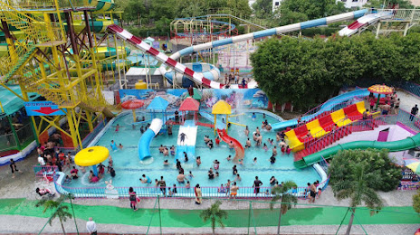 Drizzling Land Water and Amusement Park, Γκαζιαμπάντ