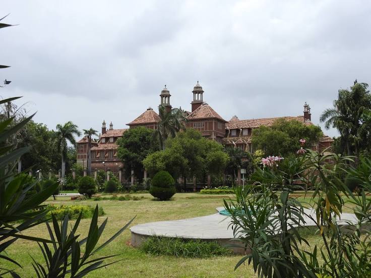Baroda Museum And Picture Gallery, 