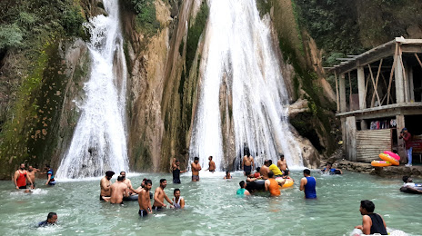 Mussoorie Waterfall, 