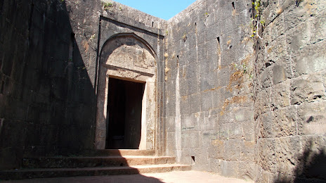 Rajhansagad Yellur Fort, 