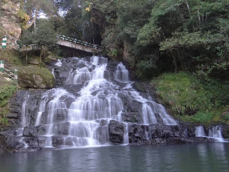 Elephant Falls, Σιλόγκ