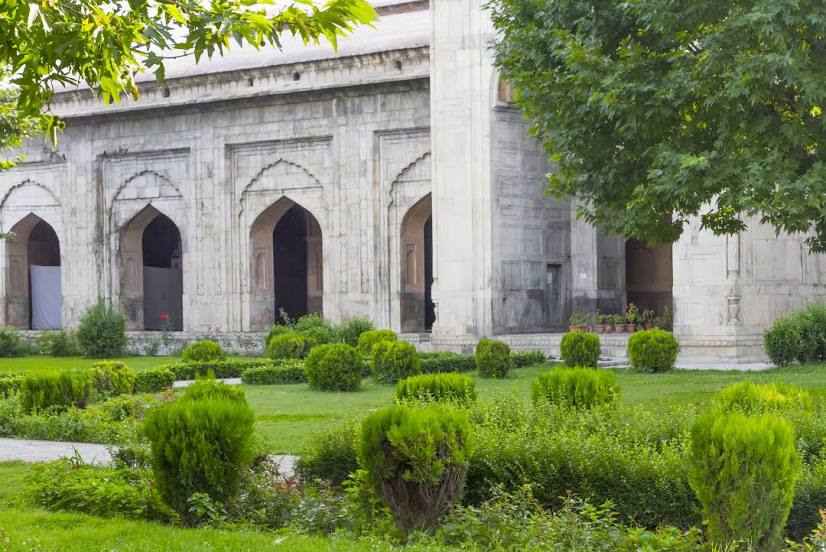 Pathar Masjid - پتھر مسجد, 